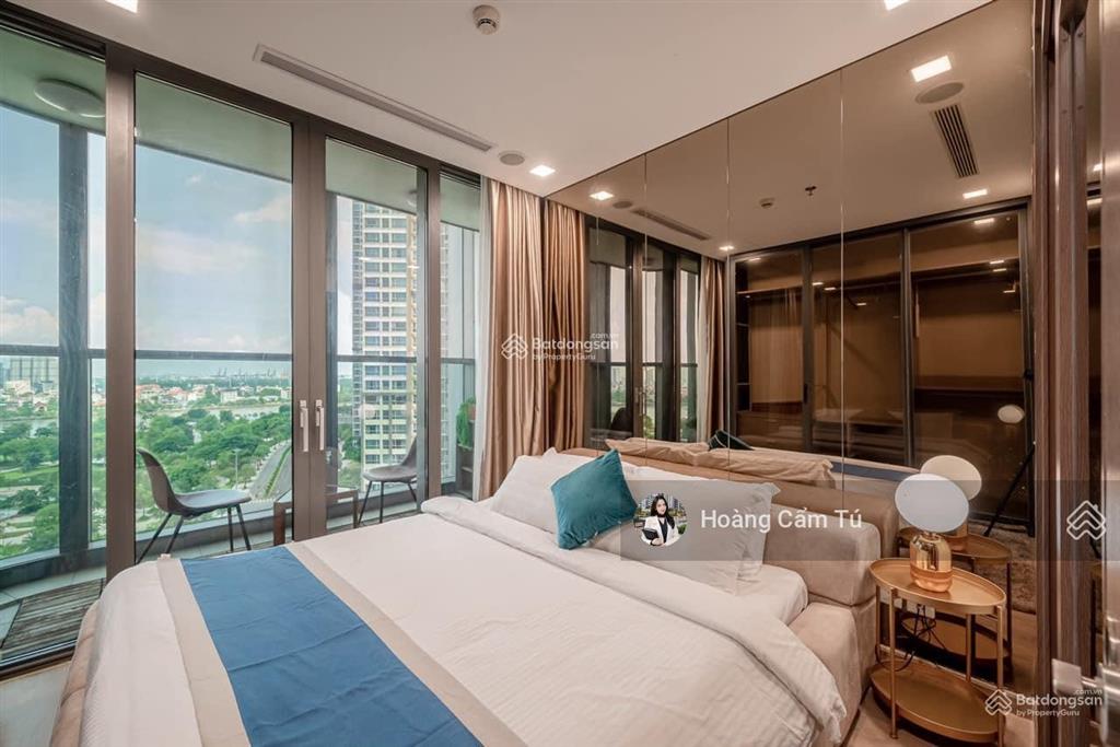 Cực phẩm bán cc cao cấp kingdom 101, q10, giá tốt 7,5 tỷ, 73m2, 2pn 2wc, sổ hồng, view q1,  em tú