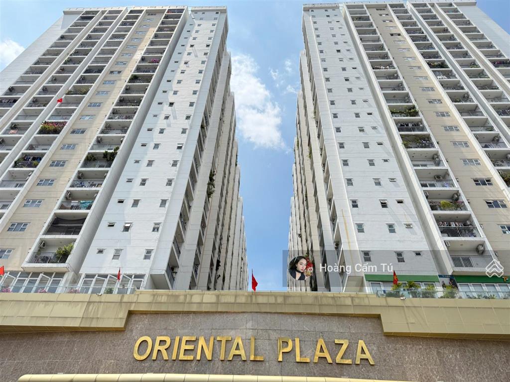 Bán gấp chung cư oriental plaza  685 âu cơ 4,9 tỷ 105m², 3pn 2wc   0706 261 *** xem nhà 24/24