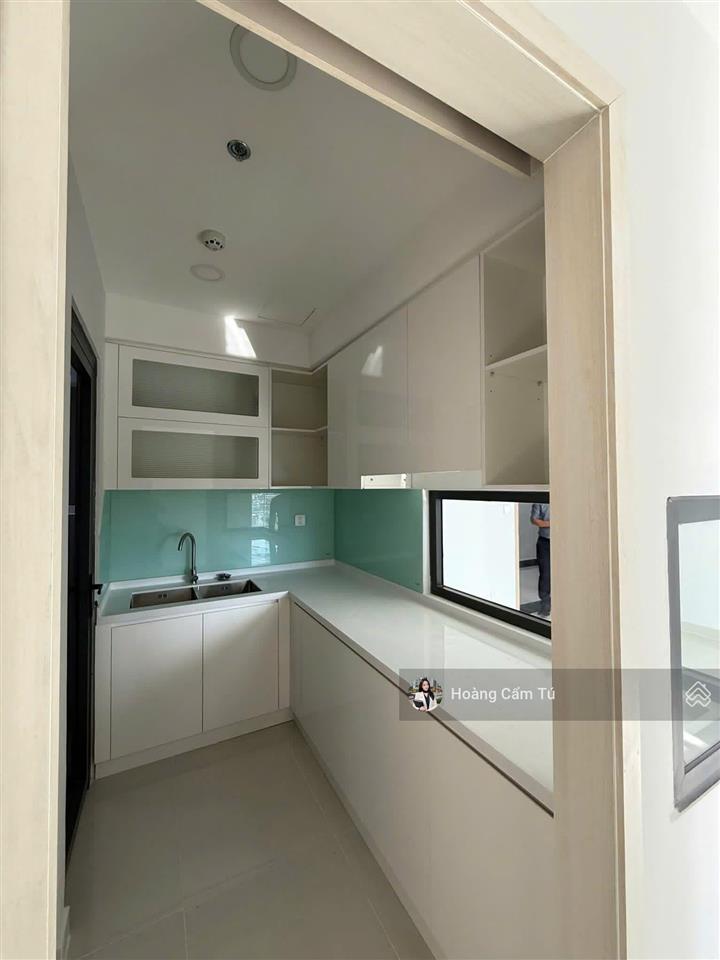 Chính chủ cần bán gấp chung cư dhomme,q6, giá 4tỷ9  2pn 2wc. nhà mới viewthoáng.  0706 261 ***