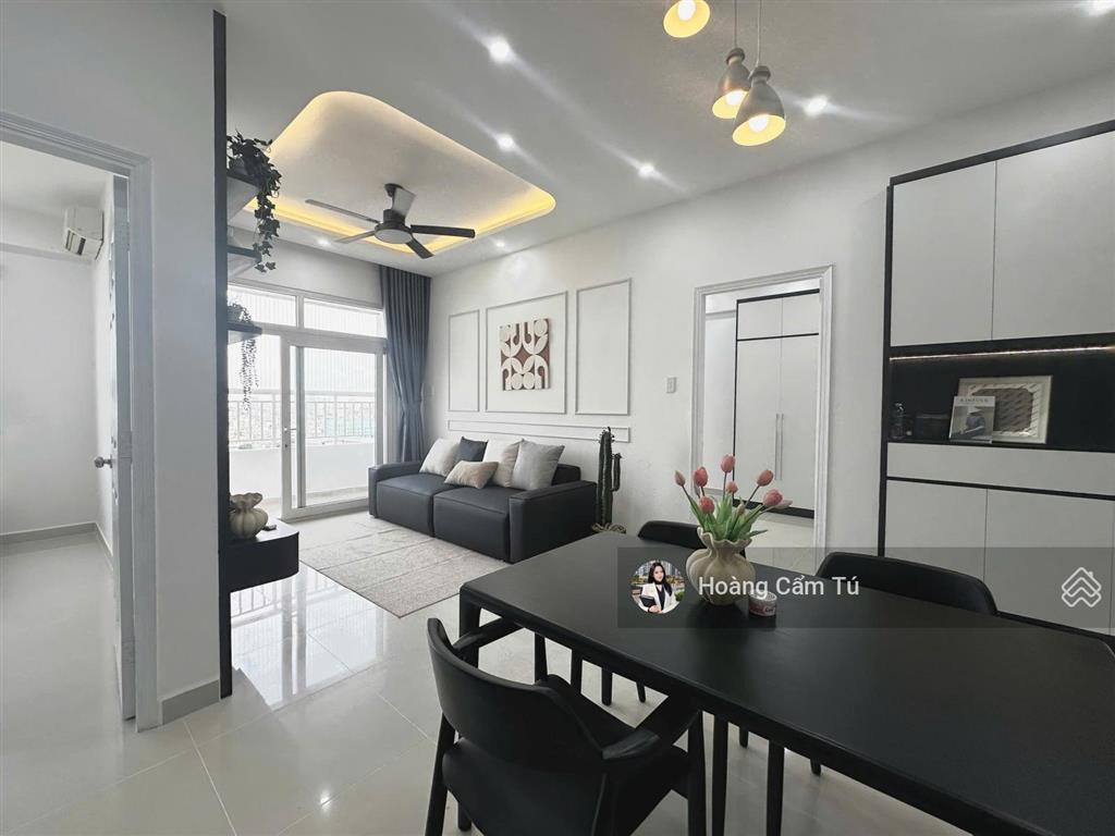 Hot, cần bán chung cư âu cơ tower, 3,55 tỷ, 75m2, 2pn, 2wc nhà đẹp, sổ hồng  0706 261 *** em tú