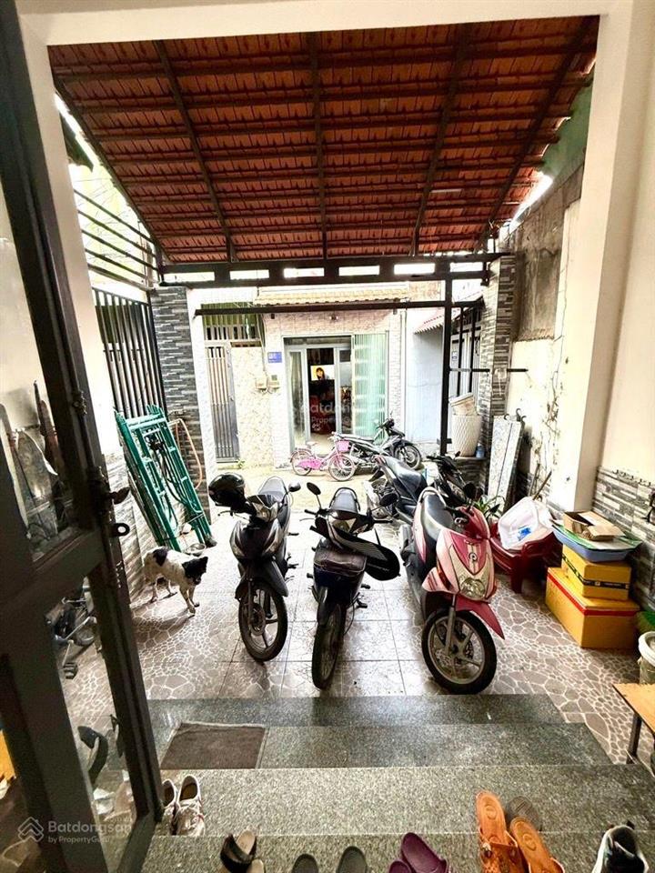 Bán nhà hiệp bình  chủ cần bán gấp 115.5m2 công nhận đủ nở hậu 8.2m giá chỉ 6.7 tỷ