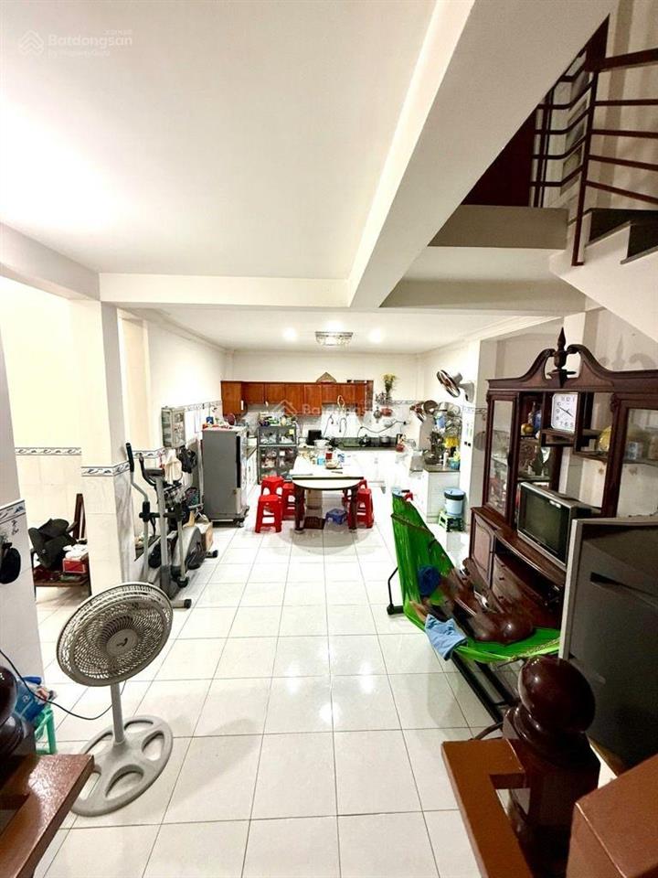 Bán nhà hiệp bình  chủ cần bán gấp 115.5m2 công nhận đủ nở hậu 8.2m giá chỉ 6.7 tỷ