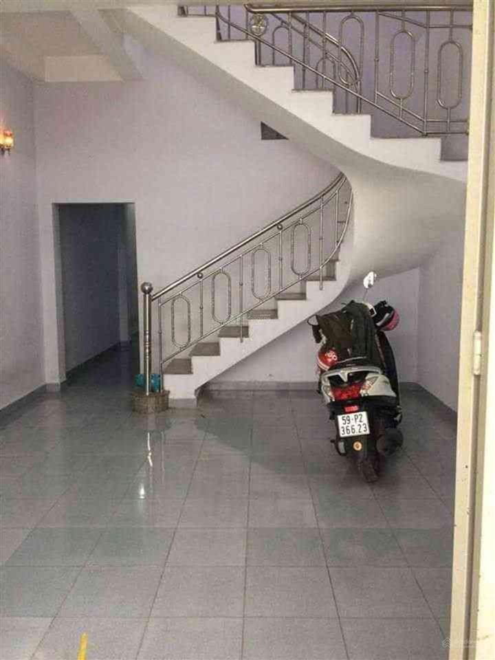Hàng hiếm bắt đáy nhà 2 tầng tỉnh lộ 43 72m² hẻm ô tô, giá 3.5 tỷ