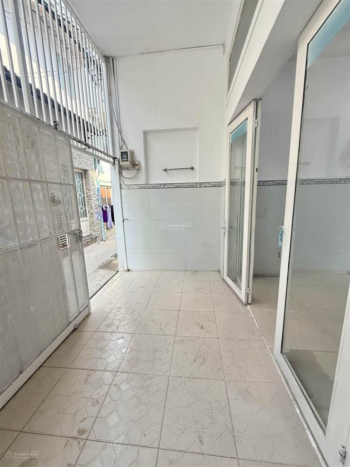 Bán nhà 2 tầng hoàn công tại hiệp bình phước, thủ đức. diện tích 43m2, sát vạn phúc city