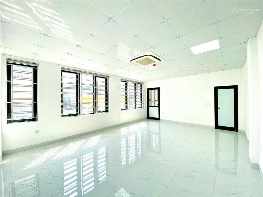 Dtsd 160m2, ngõ rộng, ô tô đỗ cửa nội thất đầy đủ, thang máy. cho thuê t2+t3 16tr/th