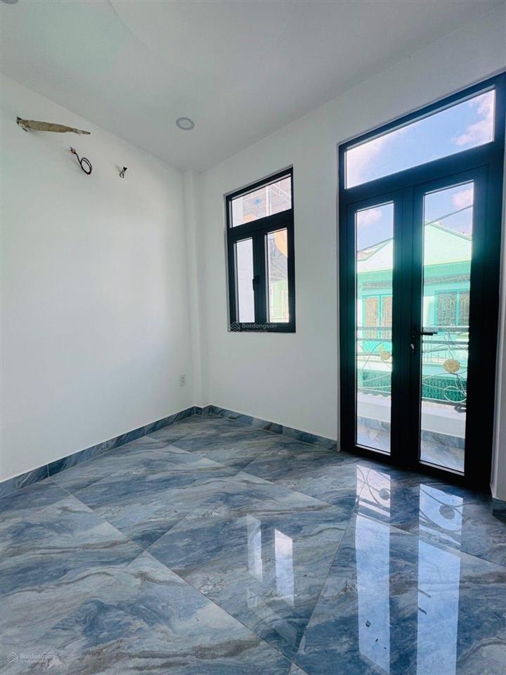 Cần tiền đáo hạn bán gấp nhà cao lỗ q8 2tỷ650 sổ hồng riêng
