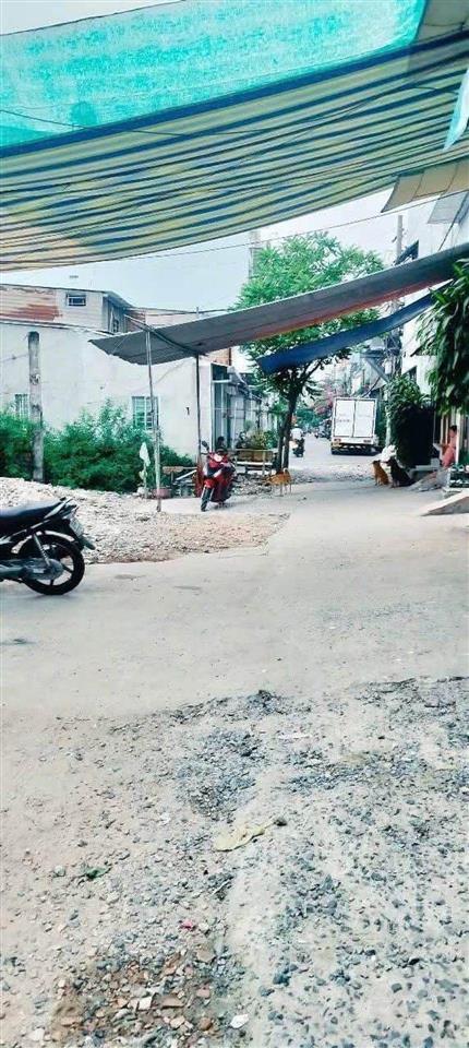 Bán nhà riêng gần chợ phú lạc bình chánh giá 700tr