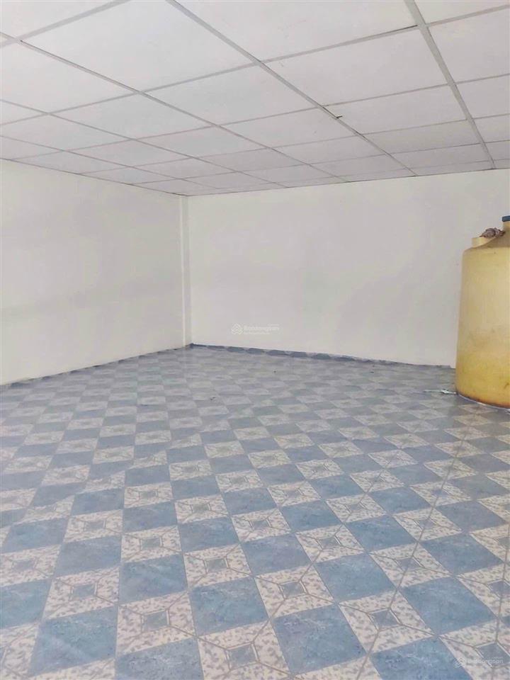 Bán nhà riêng gần chợ phú lạc bình chánh giá 700tr