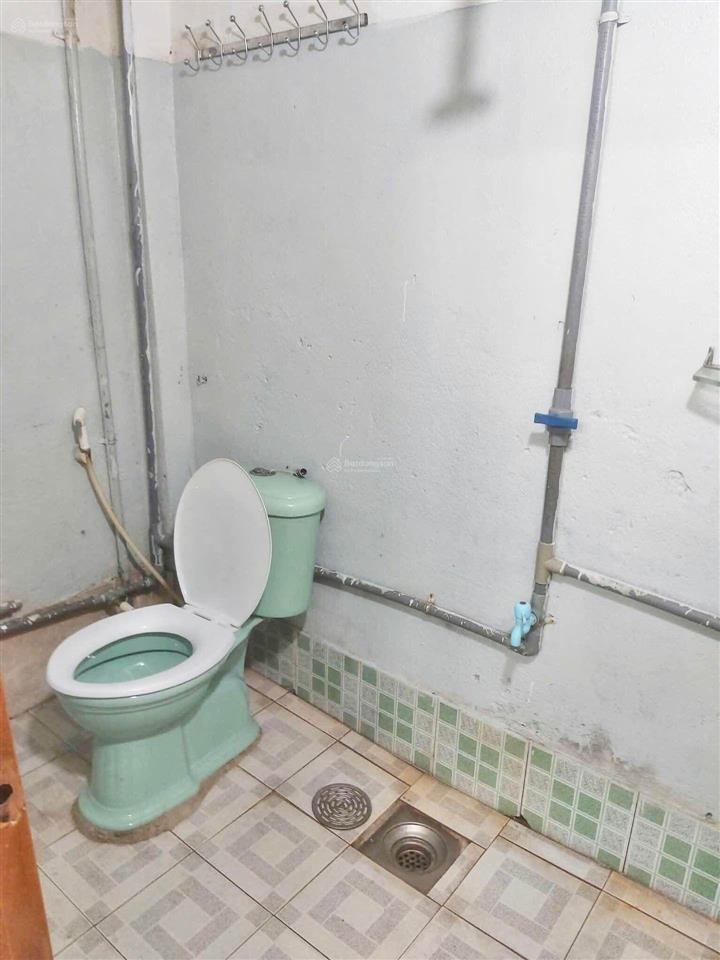 Bán nhà riêng gần chợ phú lạc bình chánh giá 700tr