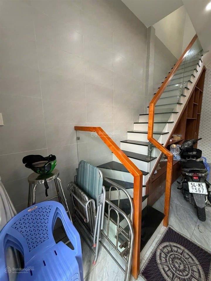 Nhà đang còn hợp đồng thuê 2 năm , giá 1 tỷ 400 còn thương lượng ngay chợ bình điền q8