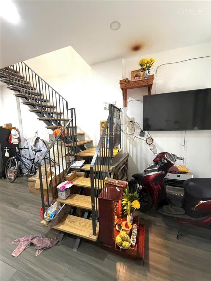 Chính chủ gặp biến cố bán nhanh nhà trịnh quang nghị giá 1tỷ550