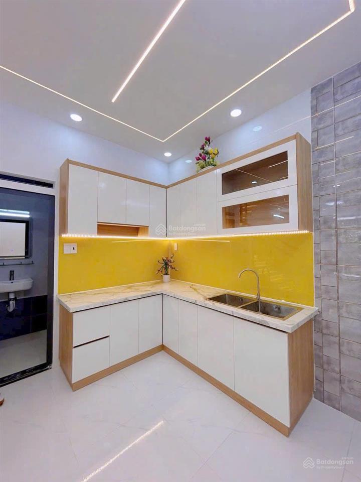 Chính chủ về quê bán lại nhà đang sử dụng gần chợ phú lạc bình chánh giá 1tỷ750