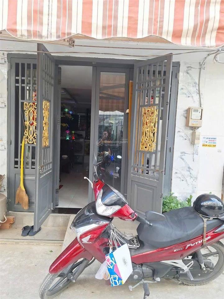 Chủ cần tiền xoay sở bán nhanh nhà gần chợ đầu mối bình điền 80m2 giá 1tỷ450