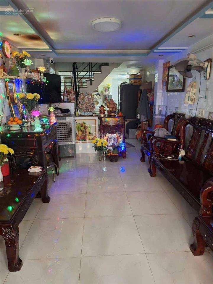 Chủ cần tiền xoay sở bán nhanh nhà gần chợ đầu mối bình điền 80m2 giá 1tỷ450