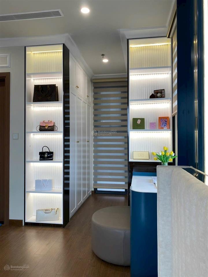 114,5 m² 3 ngủ + full đồ chỉ việc xách vali vào ở tầng trung căn góc view công viên siêu relax