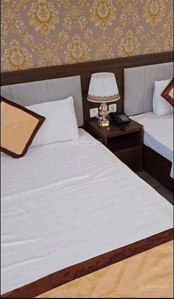 Chính chủ bán khách sạn bãi cháy hạ long dt sd 1200m2 11 tầng