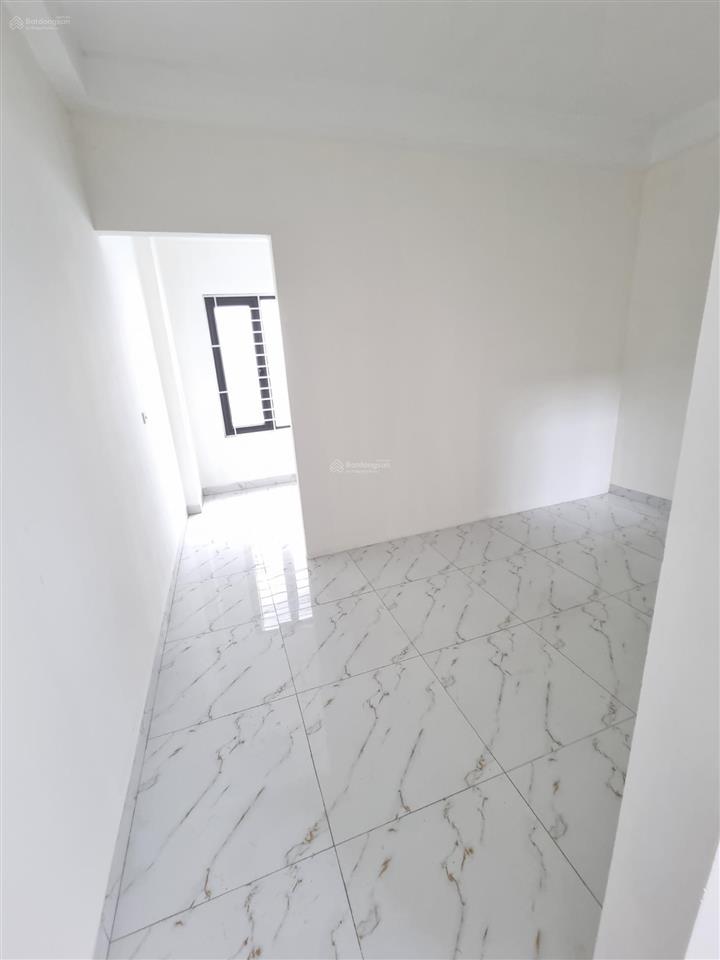 Cần bán nhà ngay biên giang, 40m2, 4 tầng, chỉ 2.85 tỷ. cách ô tô 20m, gần quốc lộ 6  0946 393 ***