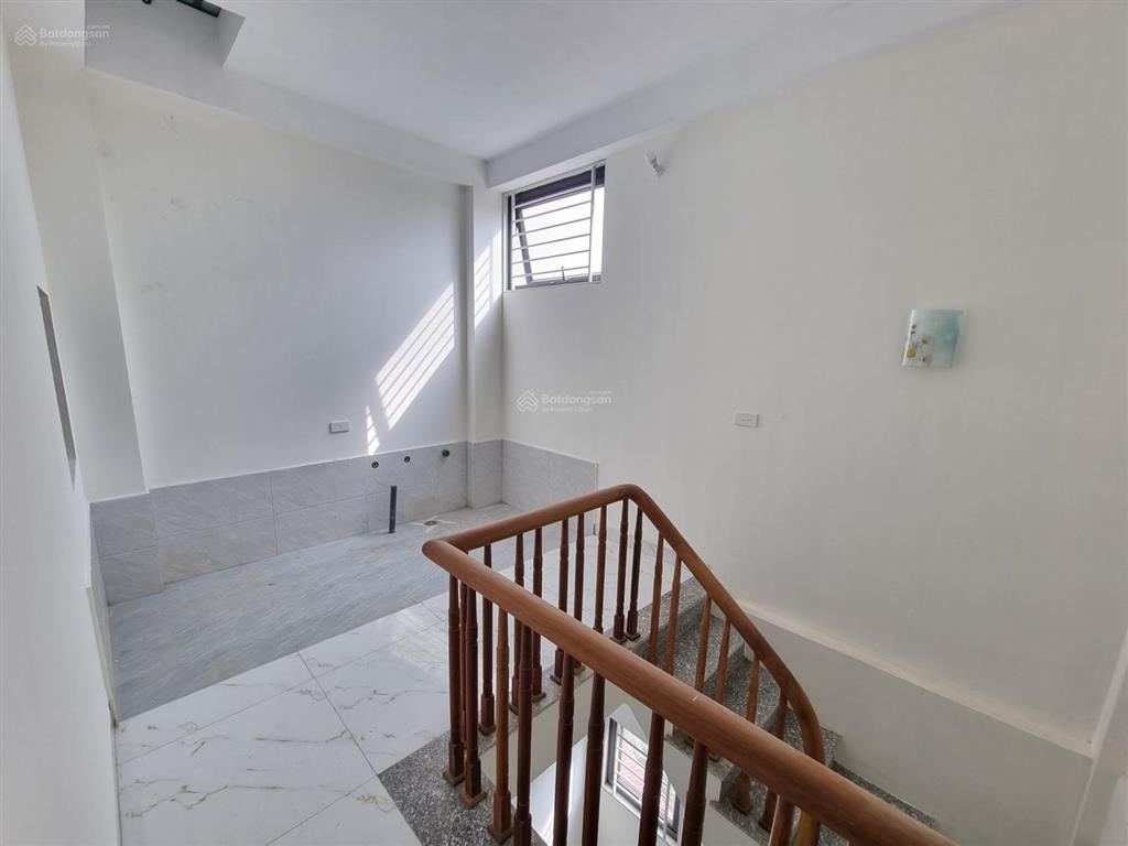 Cần bán nhà ngay biên giang, 40m2, 4 tầng, chỉ 2.85 tỷ. cách ô tô 20m, gần quốc lộ 6  0946 393 ***