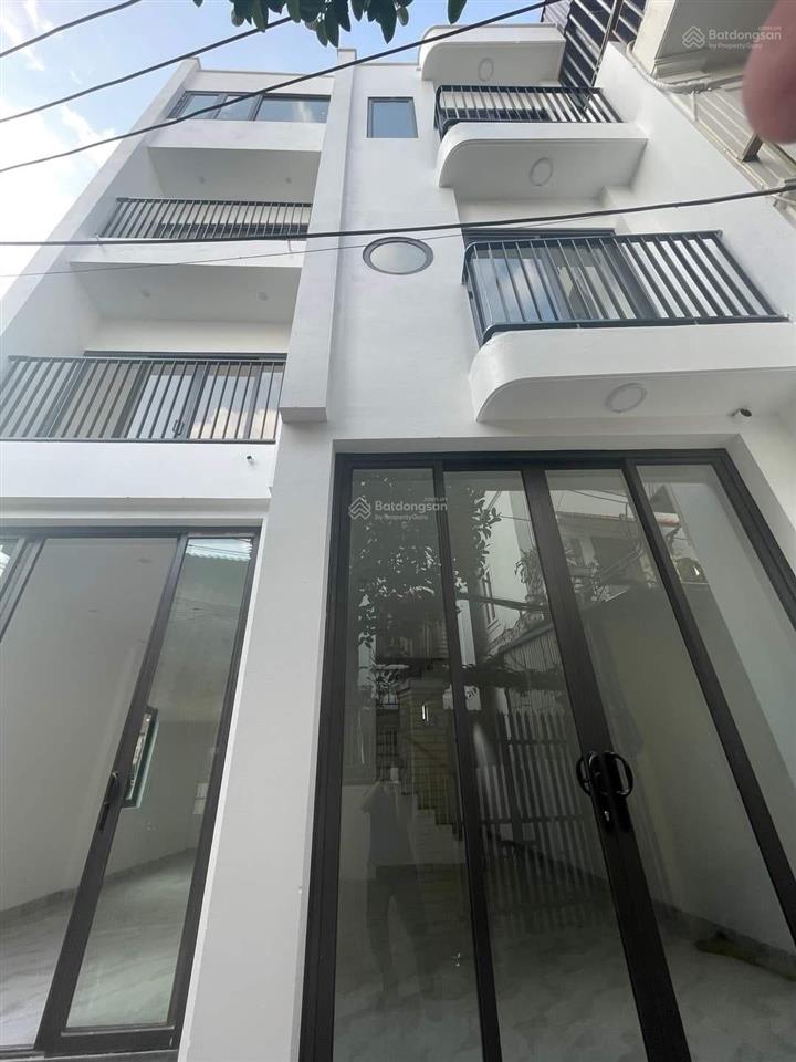 5.75 tỷ nhà 4 tầng x 35m2, gần ql6, tiện ích ngập tràn, ra bến xe yên nghĩa vài phút  0946 393 ***
