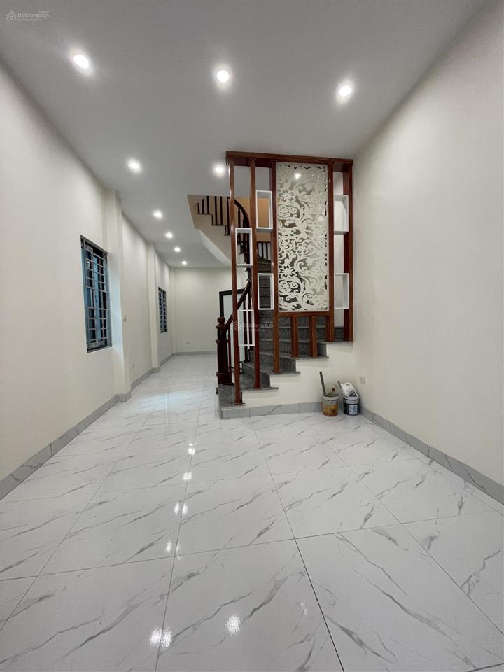 5.75 tỷ nhà 4 tầng x 35m2, gần ql6, tiện ích ngập tràn, ra bến xe yên nghĩa vài phút  0946 393 ***