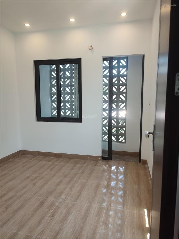 5.75 tỷ nhà 4 tầng x 35m2, gần ql6, tiện ích ngập tràn, ra bến xe yên nghĩa vài phút  0946 393 ***