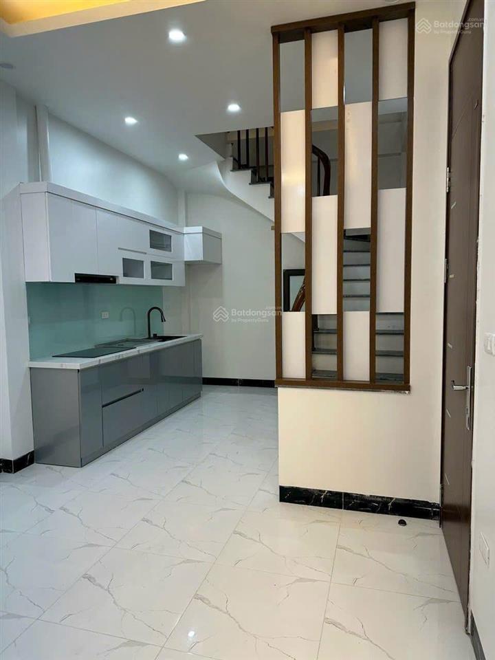 Nhà 4 tầng 2.75 tỉ x 35m2, gần ql6, tiện ích ngập tràn, cách bến xe yên nghĩa vài phút
