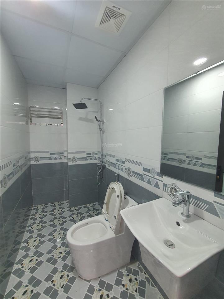 Nhà 4 tầng 2.75 tỉ x 35m2, gần ql6, tiện ích ngập tràn, cách bến xe yên nghĩa vài phút