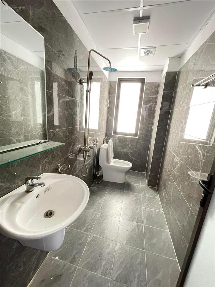 Chỉ 2.6 tỷ, bán nhà mới 4 tầng x 33m ô tô đỗ cửa  0946 393 ***