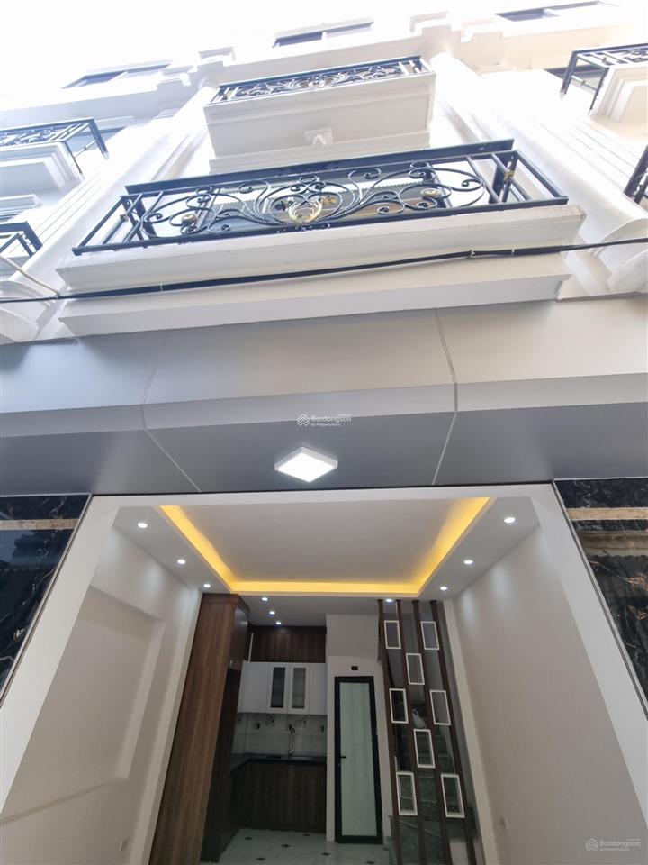 Nhà đẹp, ô tô đỗ cửa, sổ sẵn, giá chỉ 3,2 tỷ  0946 393 ***
