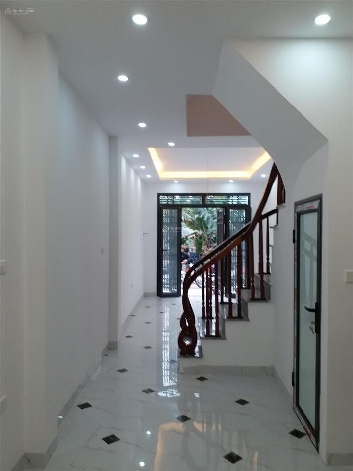 Nhà đẹp, ô tô đỗ cửa, sổ sẵn, giá chỉ 3,2 tỷ  0946 393 ***