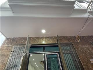 Nhà mới 3.1 tỉ 4 tầng 33m, thiết kế hiện đại, gần sát ql6 mở rộng, dân cư đông , sầm uất,