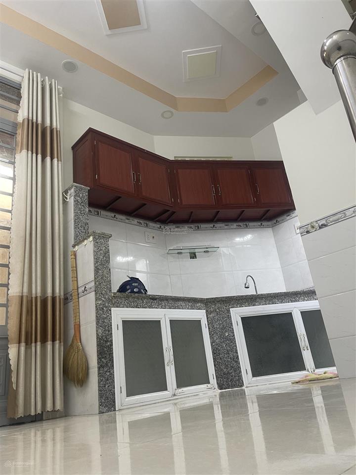 Nhà cần bán hẻm 2806 bên cạnh trường học nguyễn trực giá 780tr thương lượng nặng