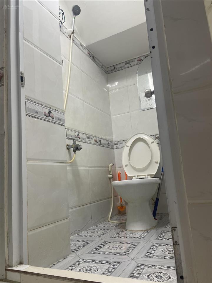 Nhà cần bán hẻm 2806 bên cạnh trường học nguyễn trực giá 780tr thương lượng nặng