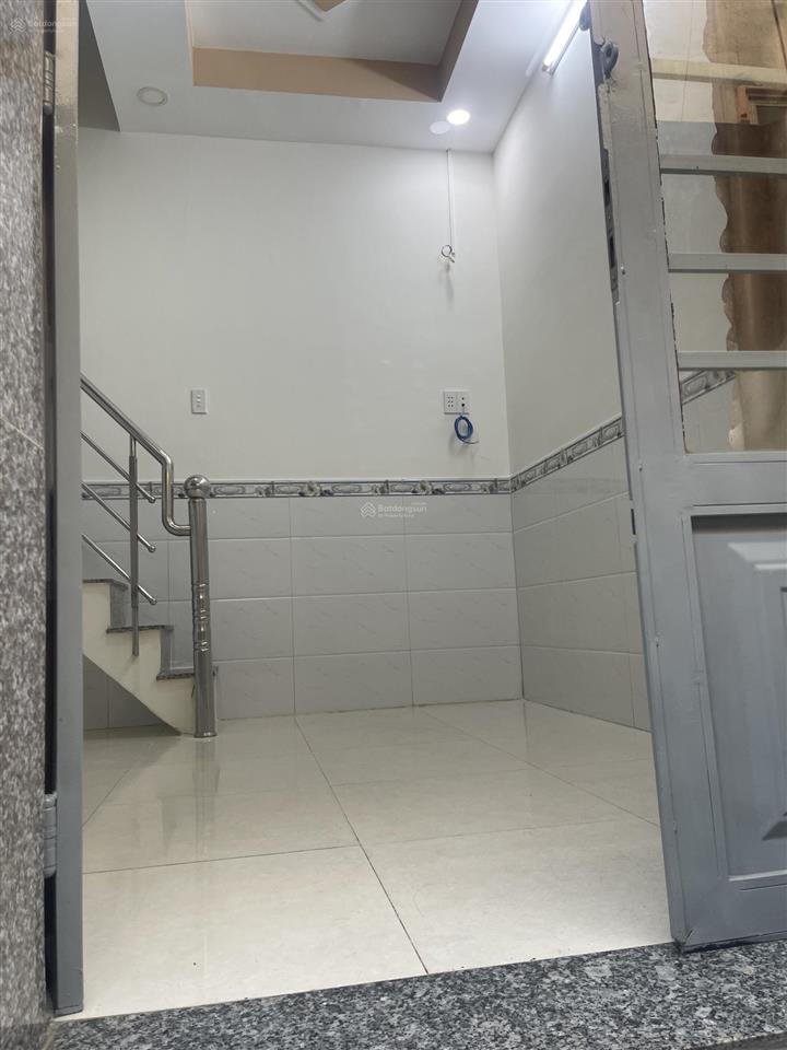 Nhà cần bán hẻm 2806 bên cạnh trường học nguyễn trực giá 780tr thương lượng nặng
