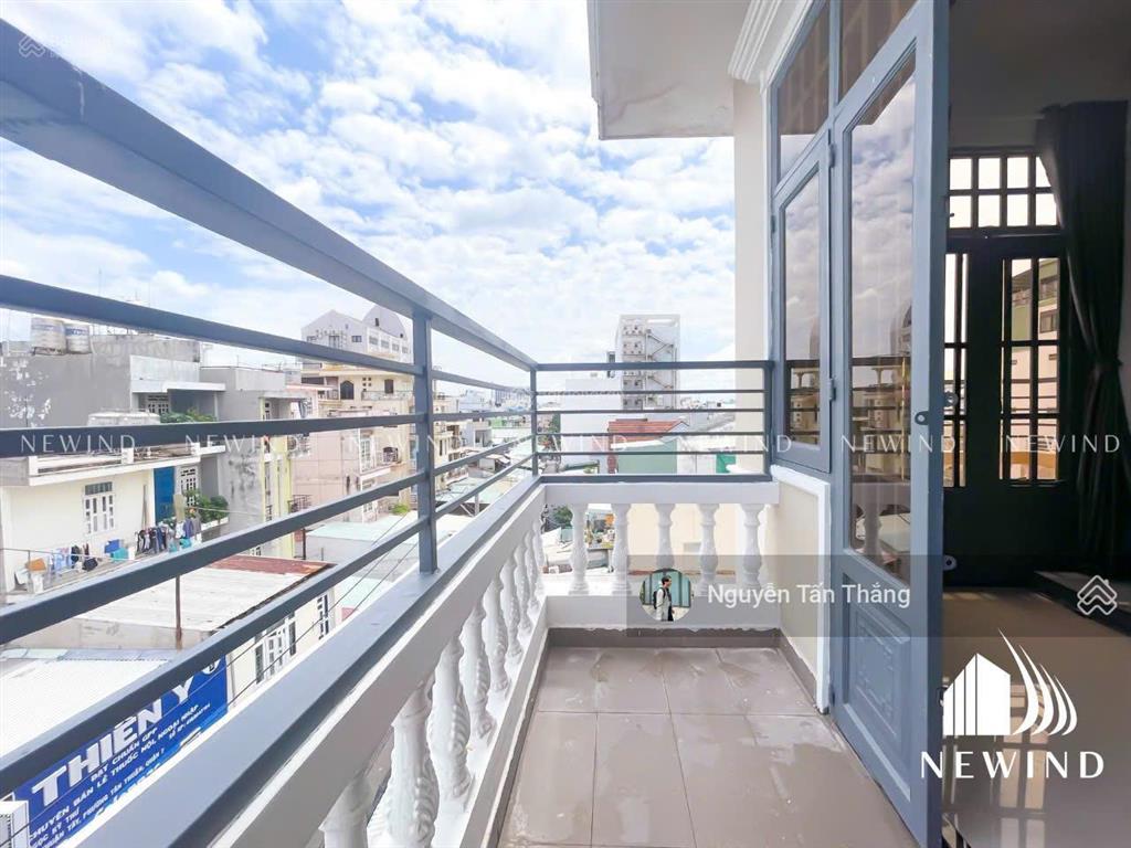 Cho thuê căn hộ duplex (mới) full nội thất thoáng mát sát ufm, khu chế xuất, secc, quận 1, quận 4