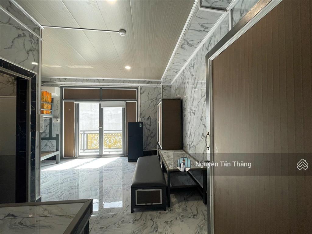 Cho thuê studio bancon giá tốt chỉ tính điện nước gần ufm, kcx, thuận tiện di chuyển quận 1, quận 4