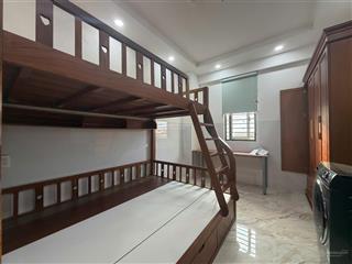 Giá chuẩn  cho thuê chdv mới đầy đủ nội thất máy giặt riêng gần tdtu, rmit, ufm, secc q1, q4