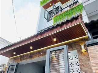 Chuyển nơi ở, bán căn nhà trung tâm gò vấp 60 m2, tặng full nội thất, nhỉnh 6 đồng.