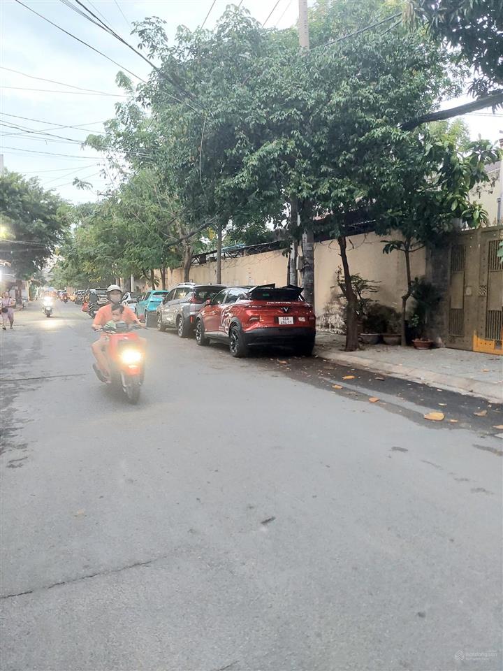 Hxh huỳnh văn nghệ, 72 m2, 4 tầng, mới, nhỉnh 7 đồng.