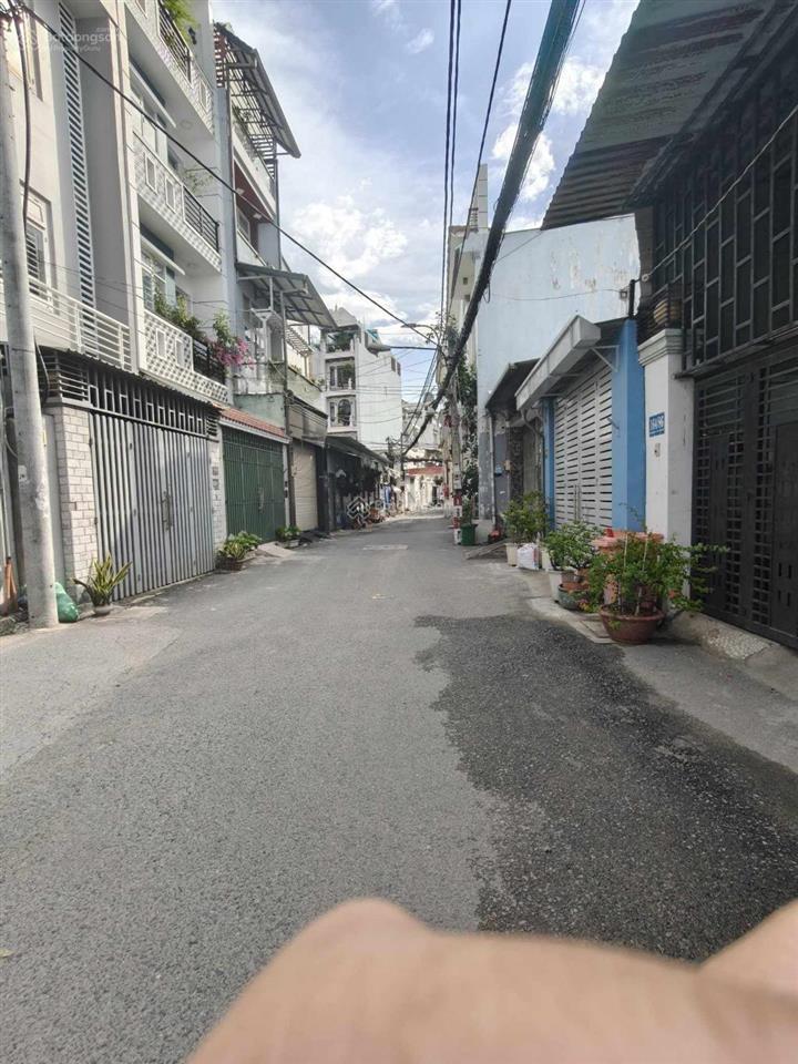 Gấp bán. hxh bùi quang là 60 m2, 3 tầng, nhỉnh nhẹ 6 tỷ.