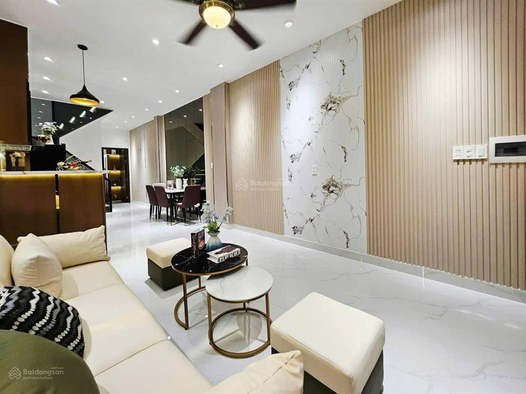 Chủ nhà cần tiền bán gấp nhà nhiều tiện ích tại lý thường kiệt, 50m2