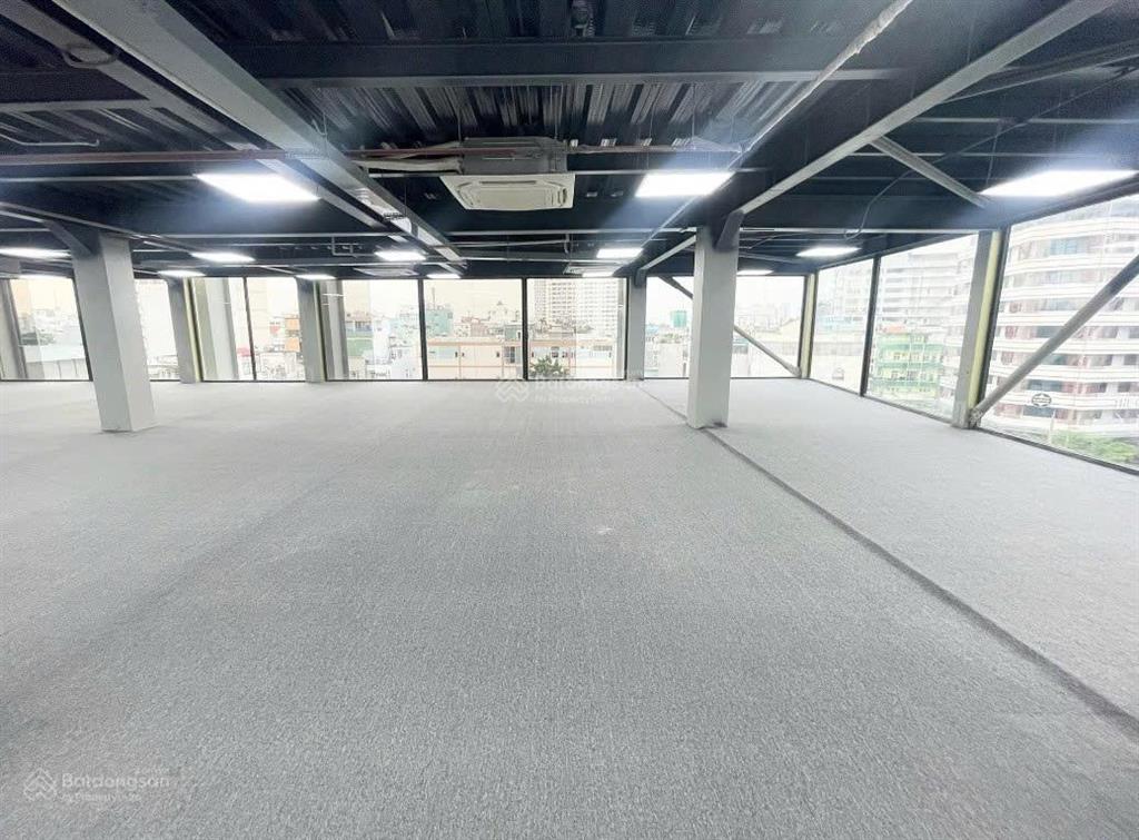 Mặt tiền nguyễn văn trỗi, ngay ngã 4 trần huy liệu 10 x 30m kết cấu 2 hầm 11 lầu