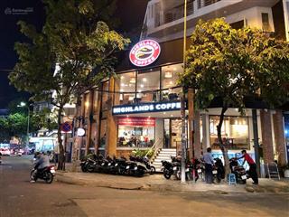 2 mặt tiền kinh doanh đường hoa hồng phú nhuận, 17x15m  kết cấu 1 hầm, 1 trệt, 1 lửng, 2 lầu