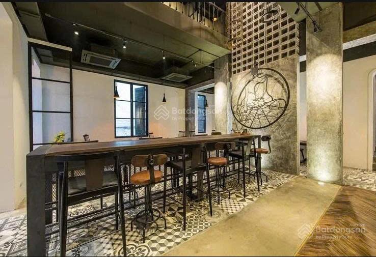 Cho thuê nhà mặt tiền ngay thảo điền quận 2 dt 18x40m 200 triệu/tháng