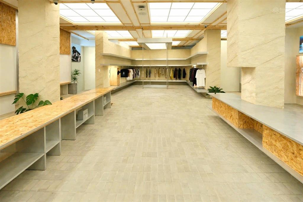 Cho thuê nhà phố địa chỉ 5052 nguyễn trãi, phường bến thành, quận 1