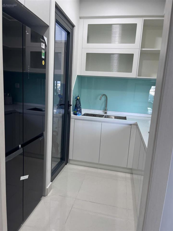 Cho thuê căn hộ 2pn, 2wc, 80m2 tại rivera park sài gòn, giá chỉ với 18 triệu 0901 797 ***