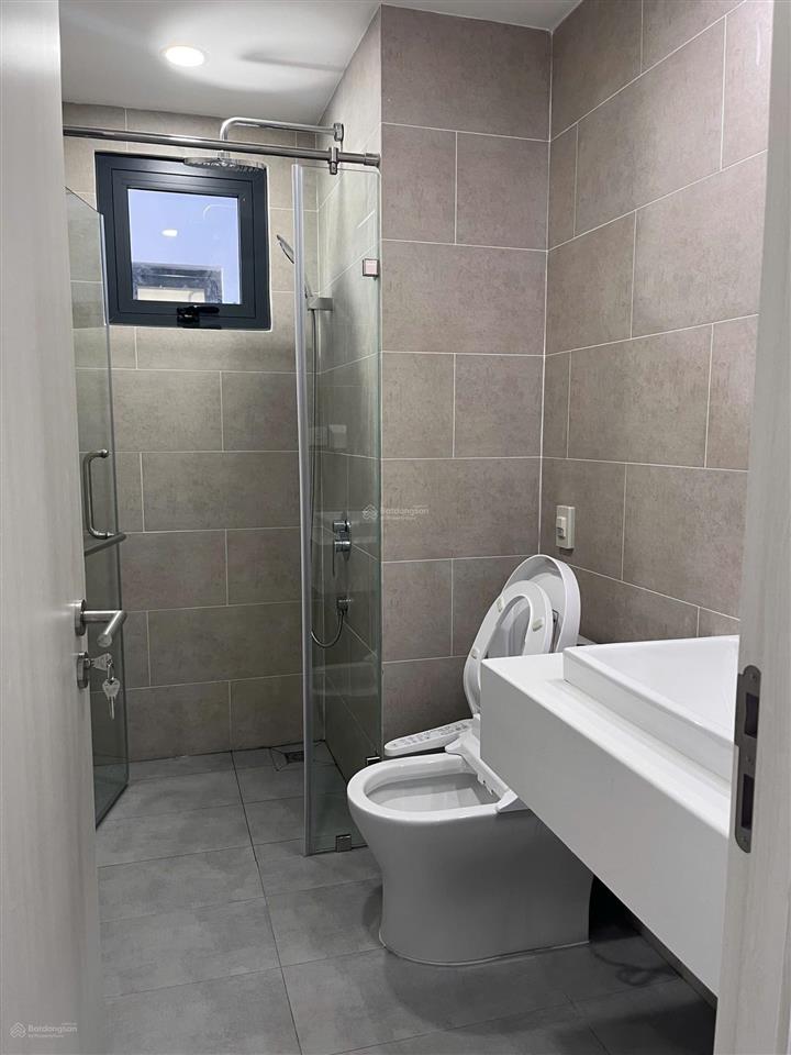 Cho thuê căn hộ 2pn, 2wc, 80m2 tại rivera park sài gòn, giá chỉ với 18 triệu 0901 797 ***