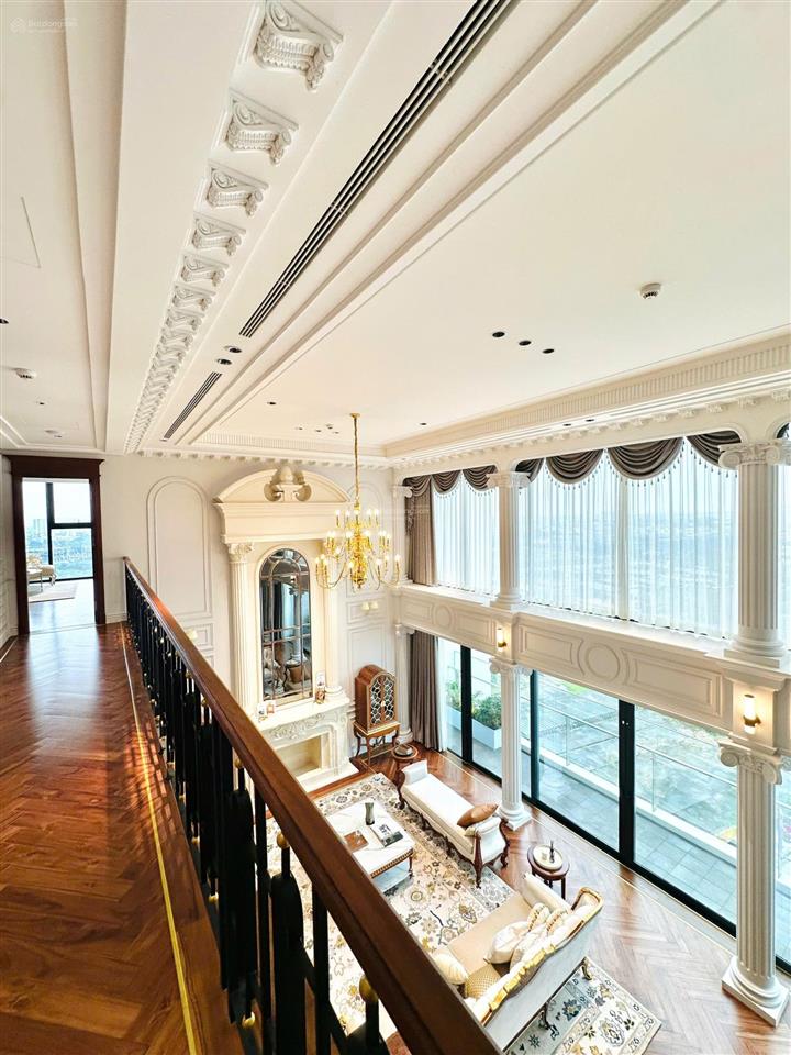 Bán căn duplex 114m2 view biệt thự vinhomes giá 14 tỷ full nội thất cao cấp đẹp.  xem nhà