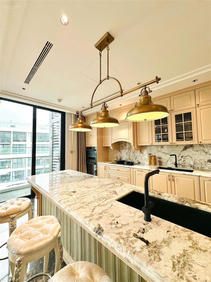 Bán căn duplex 114m2 view biệt thự vinhomes giá 14 tỷ full nội thất cao cấp đẹp.  xem nhà