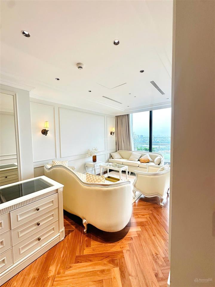 Bán căn duplex 114m2 view biệt thự vinhomes giá 14 tỷ full nội thất cao cấp đẹp.  xem nhà